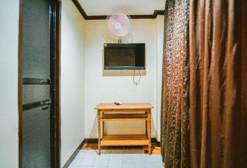 Economy Room, Jazmine's Place