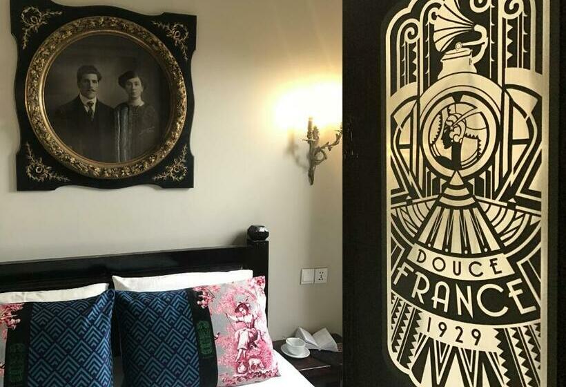 غرفة ديلوكس, La Java Bleue