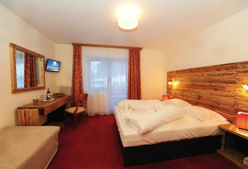 اتاق سوپریور با بالکن, Panorama Landhaus Joker Card Included In Summer