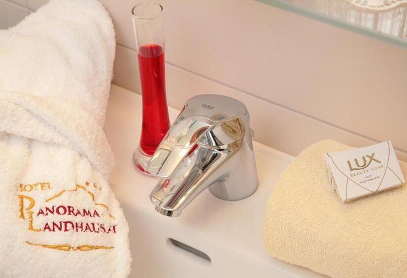 Economy Triple Room, Panorama Landhaus Joker Card Included In Summer