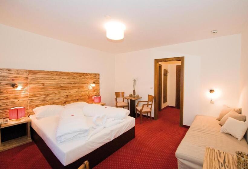 Economy Triple Room, Panorama Landhaus   Joker Card Included In Summer