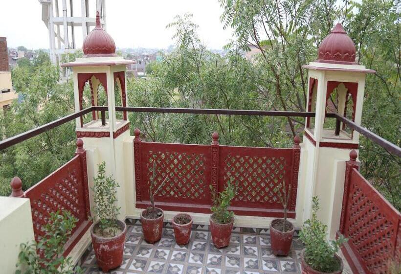 اتاق استاندارد, Taj Haveli Hotel Agra   Walkable Distance From Taj Mahal