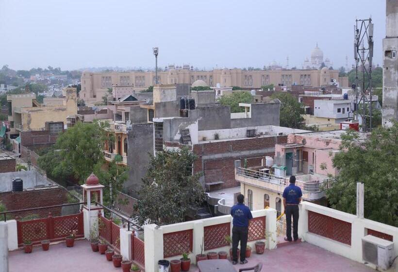 اتاق استاندارد, Taj Haveli Hotel Agra   Walkable Distance From Taj Mahal