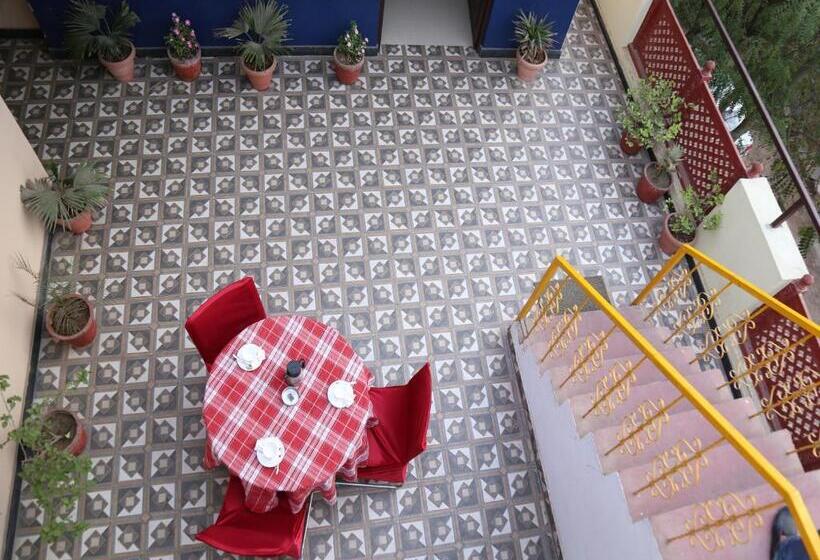 اتاق استاندارد, Taj Haveli Hotel Agra   Walkable Distance From Taj Mahal