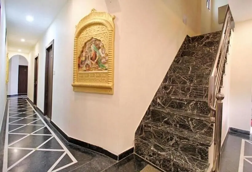 Deluxe Kolmen Hengen Huone, Taj Haveli Hotel Agra Walkable Distance From Taj Mahal