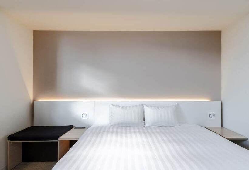 Deluxe Zimmer Kingsize Bett, The Onefive Sendai