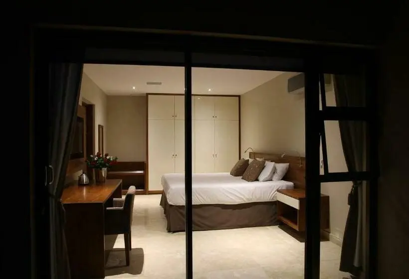 キングサイズベッドのデラックスルーム, Umvangati House