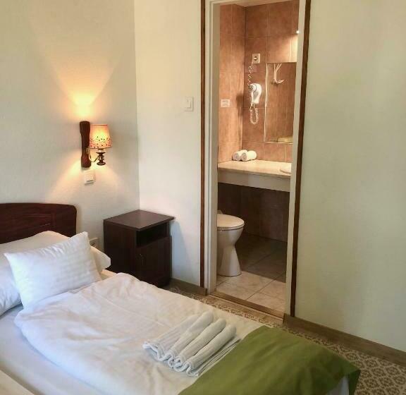 Номер Стандарт, Viktória