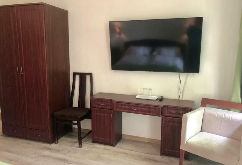 Номер Стандарт, Viktória