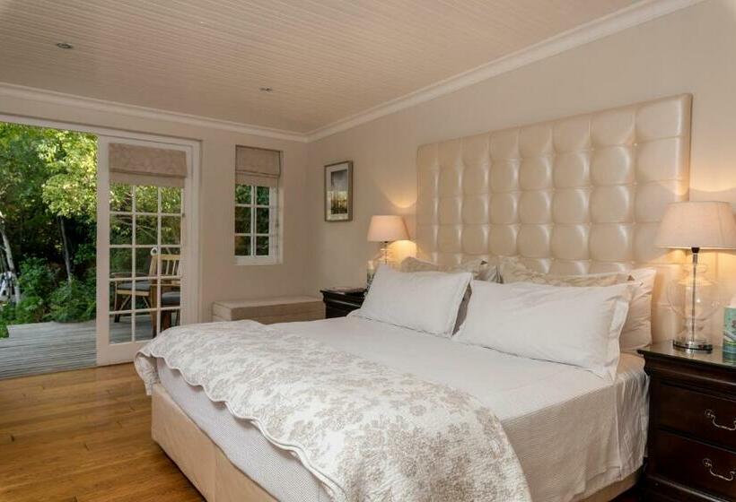 جناح, In Abundance Guest House