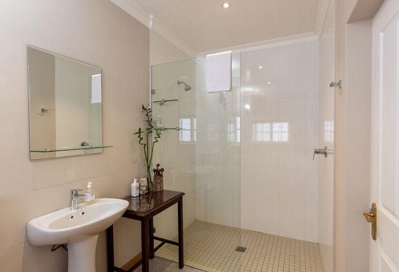 غرفة قياسية, In Abundance Guest House