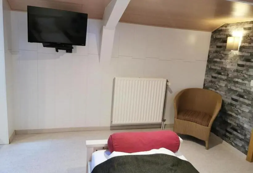اتاق استاندارد سه نفره, Hôtel Belair Ravel Etape