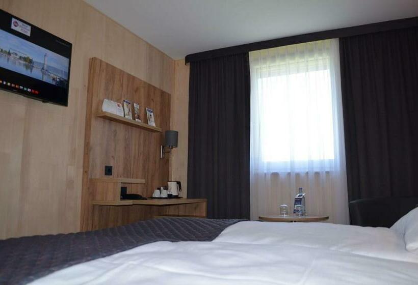 غرفة قياسية, Premier Inn Lindau