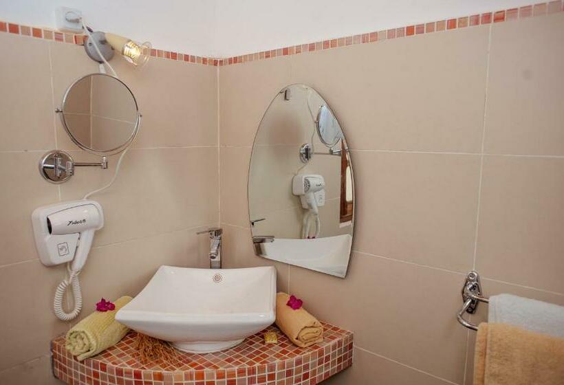 اتاق استاندارد, Maison Lovasoa