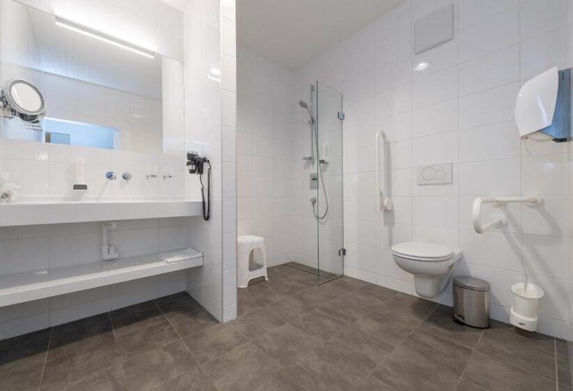 اتاق استاندارد, Restaurant Meyer