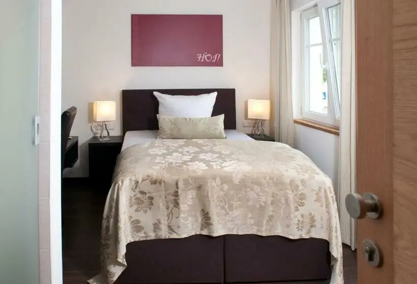 Standard Yhden Hengen Huone, S'matt