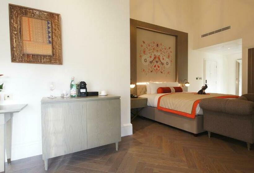 套房, The Lalit London