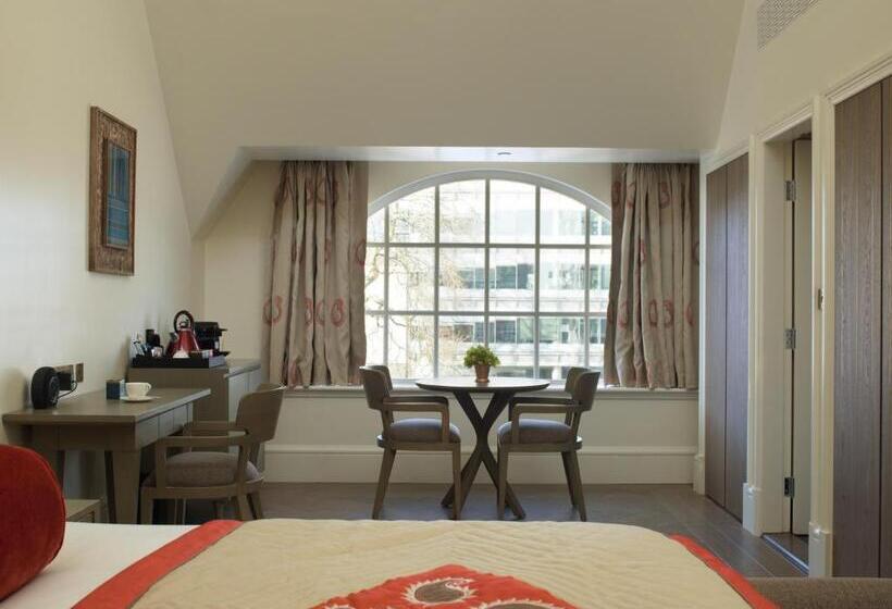 套房, The Lalit London