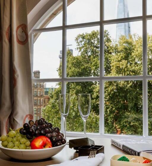 套房, The Lalit London