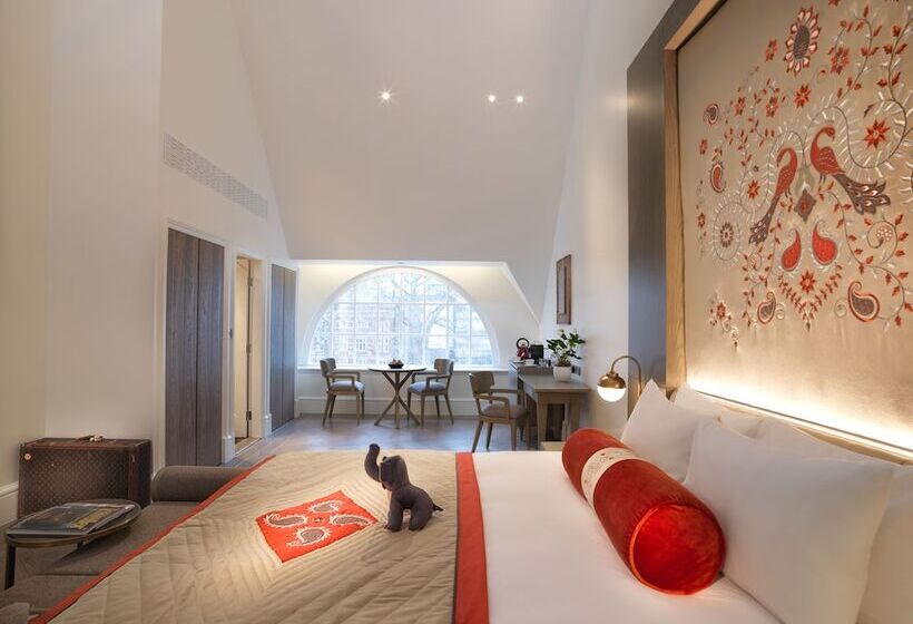 套房, The Lalit London