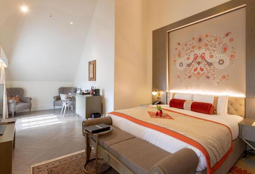 套房, The Lalit London