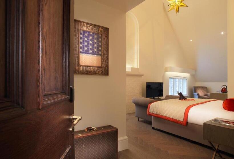 套房, The Lalit London