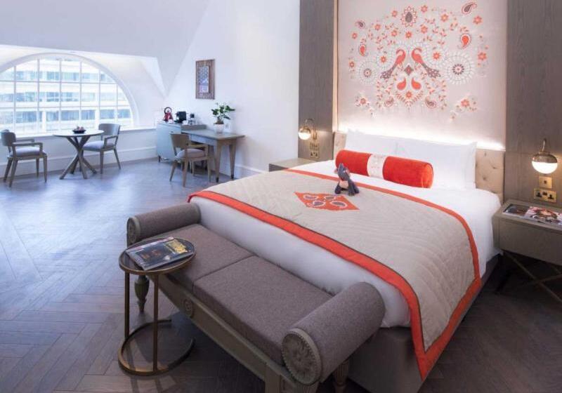Люкс, The Lalit London