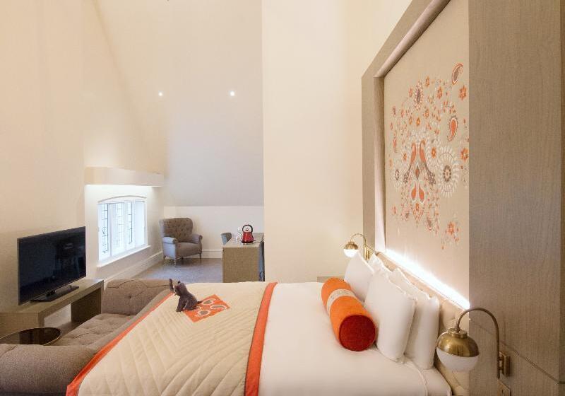 标准间, The Lalit London