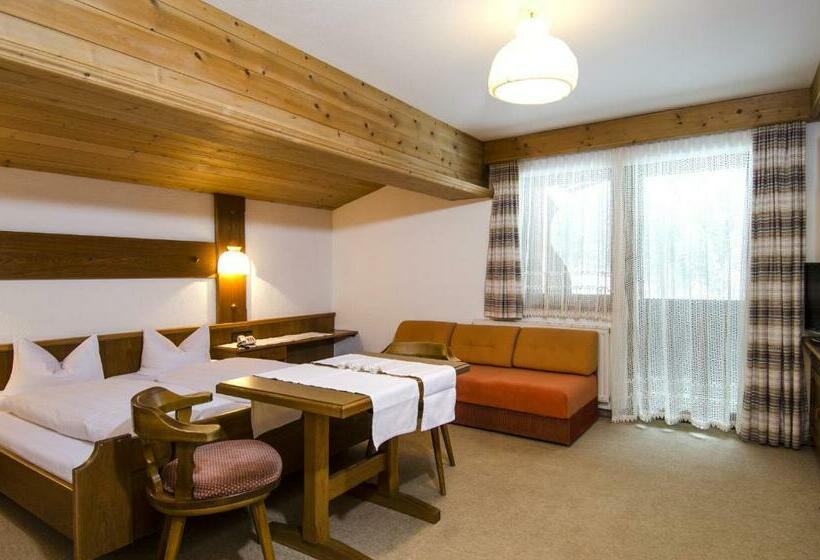 Pokój Standard Trzyosobowy, Versalerhof