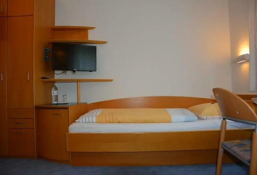 Standard Yhden Hengen Huone, Waldheimat