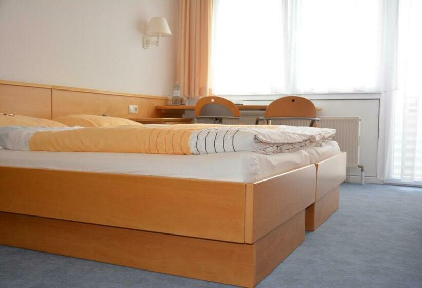 バルコニー付きスタンダードルーム, Waldheimat