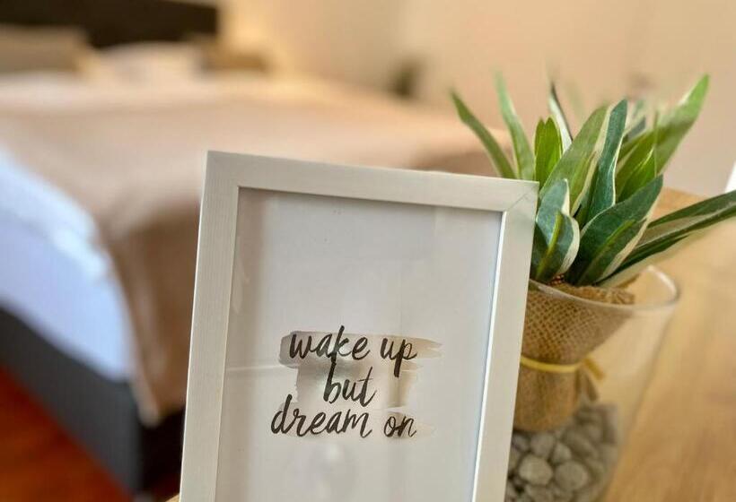 דירת שלושה חדרים, & Wirtshaus Hödl Kaplan