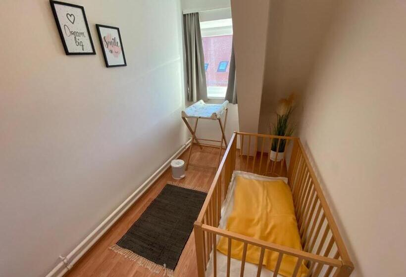 דירת שני חדרים, & Wirtshaus Hödl Kaplan