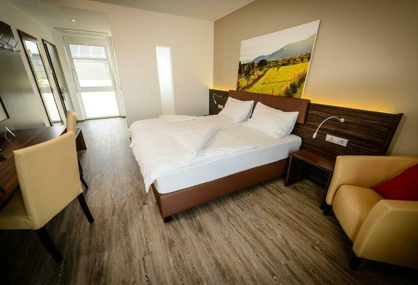 デラックストリプルルーム, Dorfmeister Business Hotel B&b