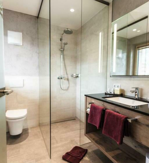 발코니가 있는 4인용 스탠다드 룸, Aktivhotel Tuxerhof