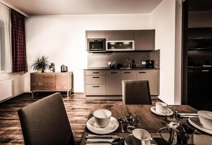 Huoneisto 1 Makuuhuone Parveke, Aktivhotel Tuxerhof