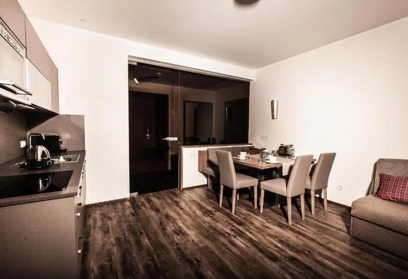 Huoneisto 1 Makuuhuone Parveke, Aktivhotel Tuxerhof