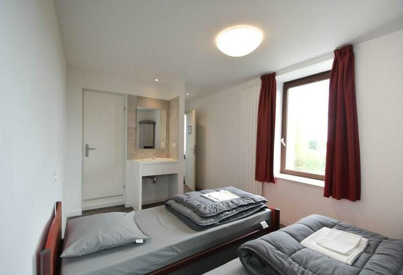 标准间, Auberge De Jeunesse De La Roche Champlon