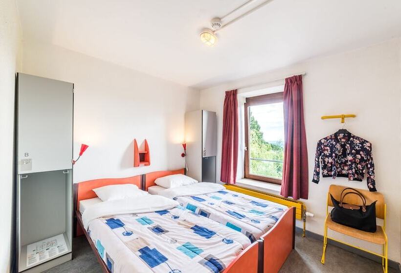 标准间, Auberge De Jeunesse De La Roche Champlon