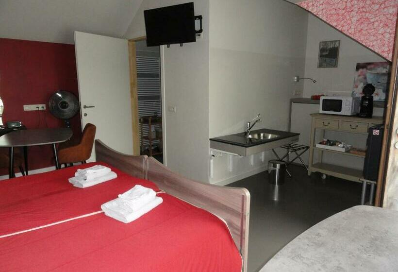 Трехместный Номер Стандарт с Балконом, B&b Altijd Genieten