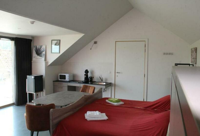 Трехместный Номер Стандарт с Балконом, B&b Altijd Genieten