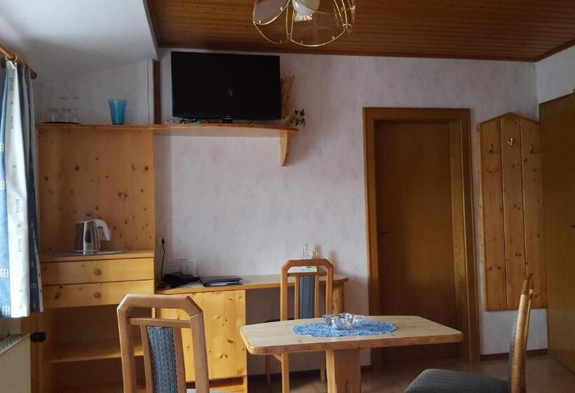 غرفة قياسية, Landhaus Neubauer   Zimmer