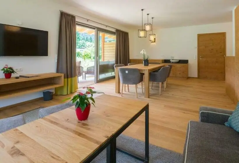 Deluxe-sviitti, Das Leonhard Naturparkhotel Am Weissensee