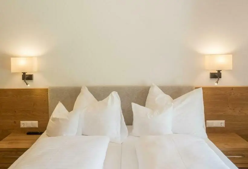 Deluxe-sviitti, Das Leonhard Naturparkhotel Am Weissensee