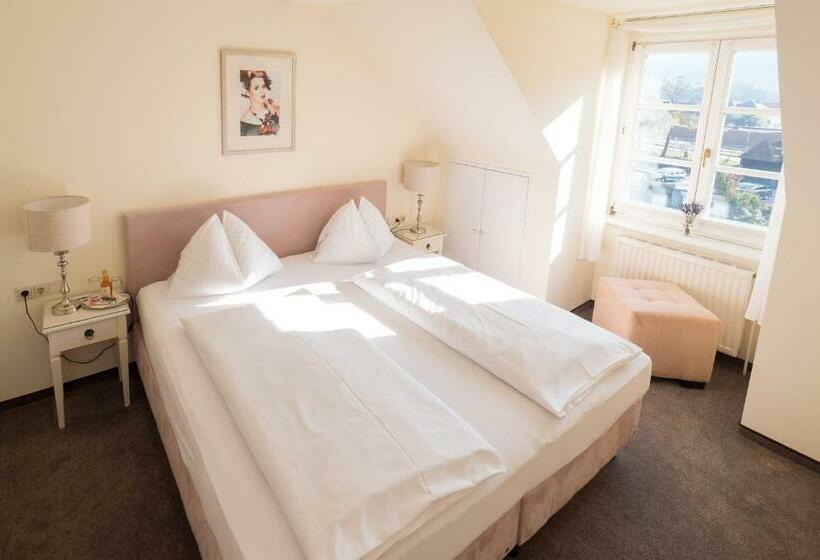 דירת חדר נוף לגינה, Barock Landhof Burkhardt