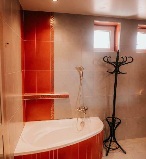 خانه 1 خوابه, Bonaparte