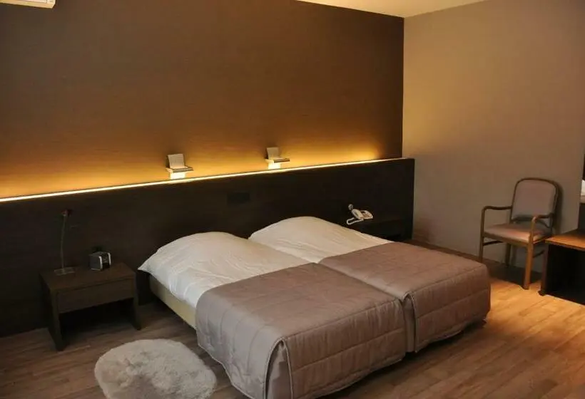Standard-huone, De Zalm