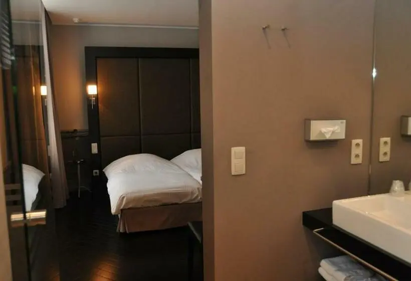 Standard-huone, De Zalm