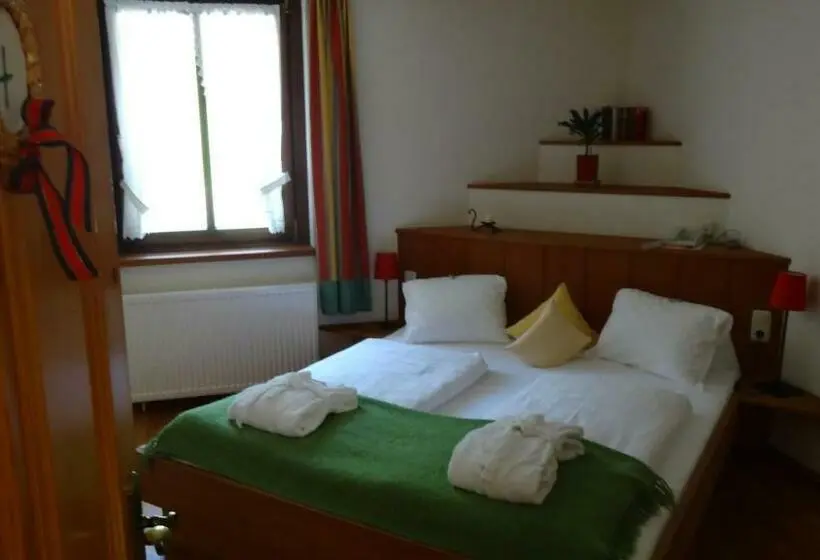 Standard-huone, Fahrnberger