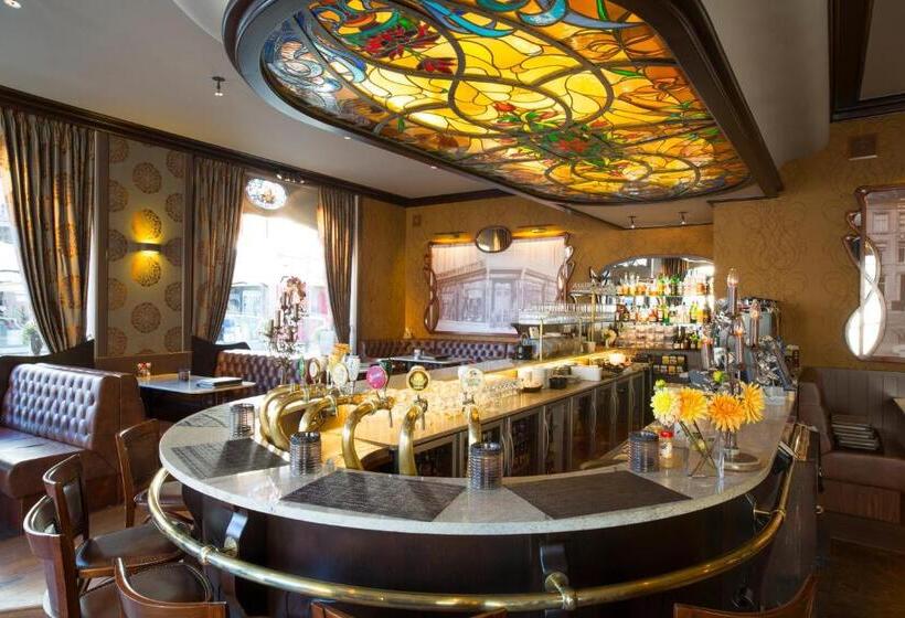 스탠다드 룸, Grupello